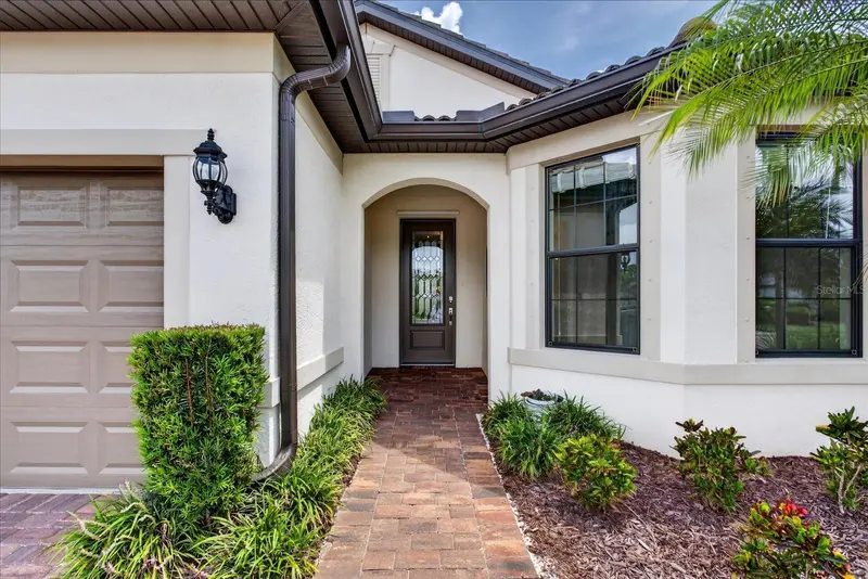 16723 BLACKWATER TERRACE, BRADENTON, photo 3 of 91