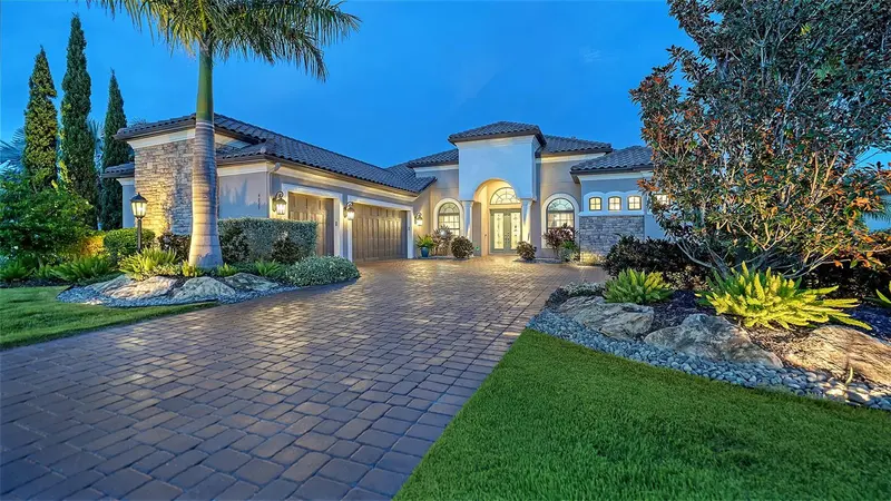4829 BENITO COURT, BRADENTON