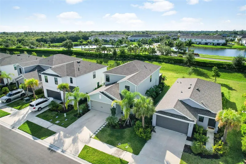 9080 TEQUILA SUNRISE DRIVE, SARASOTA, photo 3 of 33