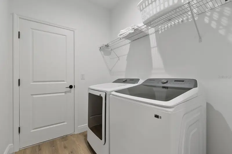 Thumbnail 24