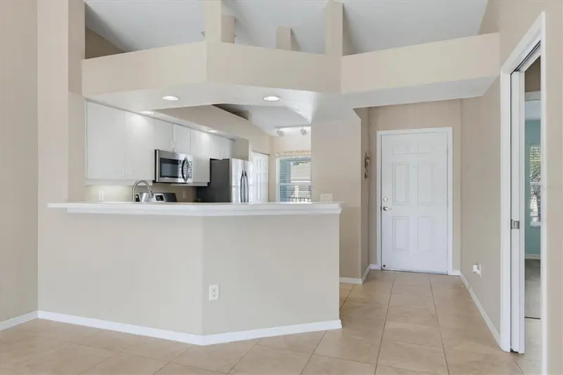 5725 GREENWOOD AVENUE #8203, NORTH PORT, photo 4 of 32