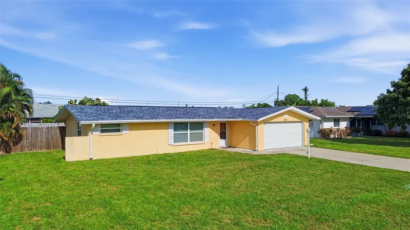 1786 COCONUT DRIVE, VENICE