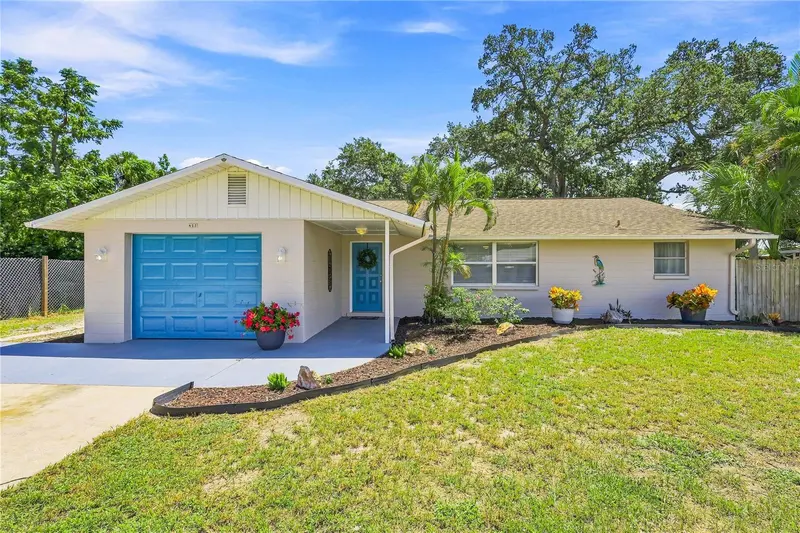 411 PLANTATION ROAD, VENICE