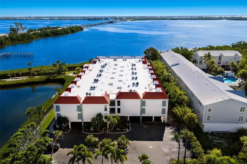 3705 BAY DRIVE #115, HOLMES BEACH