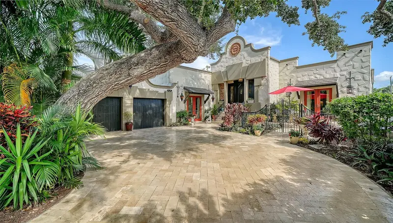 1853 FIESTA DRIVE, SARASOTA
