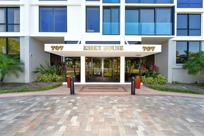 707 GULFSTREAM AVENUE #807, SARASOTA
