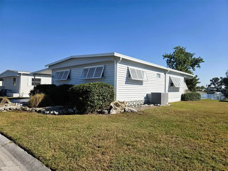 415 OAKWOOD BOULEVARD, SARASOTA, photo 5 of 40