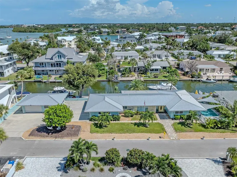 918 GIBBS ROAD, VENICE