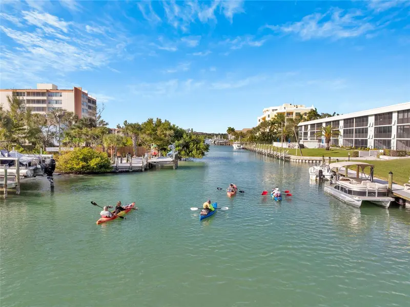Thumbnail 73