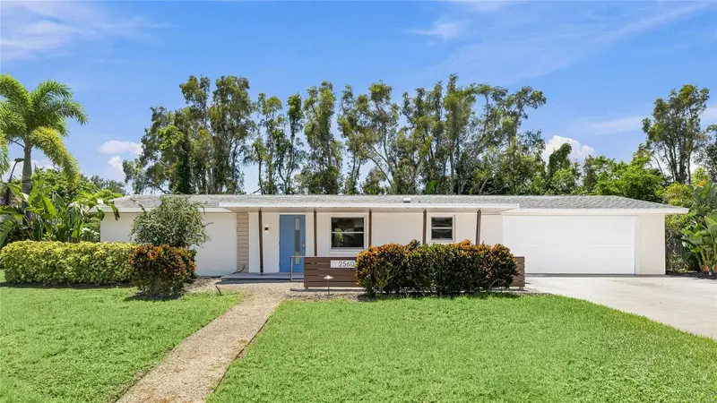 2560 SUNNYSIDE STREET, SARASOTA