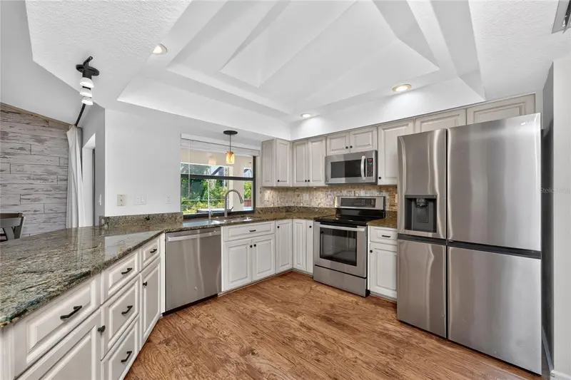 1087 BAY HARBOR DRIVE, ENGLEWOOD, photo 5 of 48
