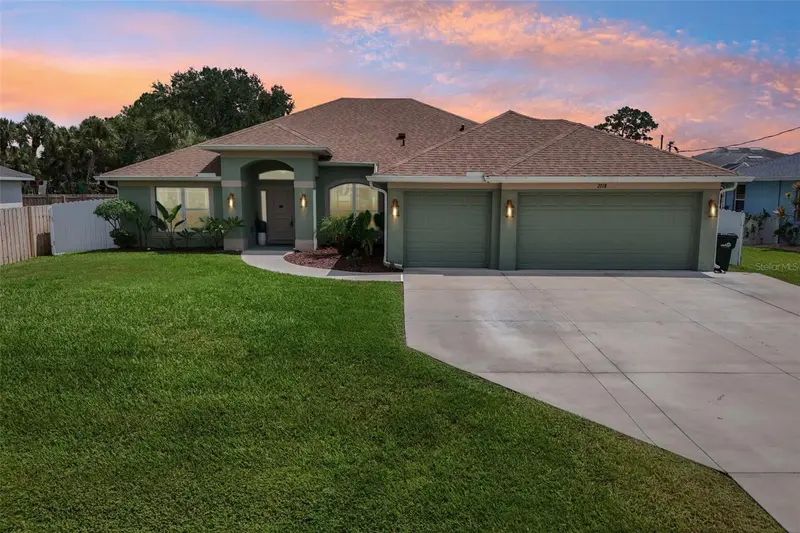 2718 CHAMBERLAIN BOULEVARD, NORTH PORT