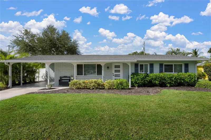 2828 GULF GATE DRIVE, SARASOTA