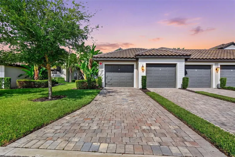 5674 PALMER CIRCLE #101, BRADENTON