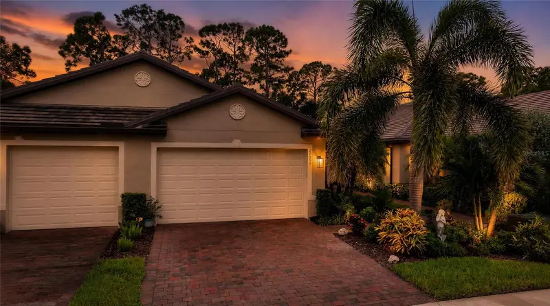 20555 SAINT KITTS WAY, VENICE