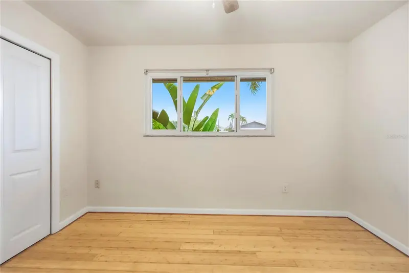 Thumbnail 50
