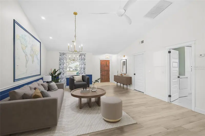 125 WOODINGHAM DRIVE, VENICE, photo 3 of 45