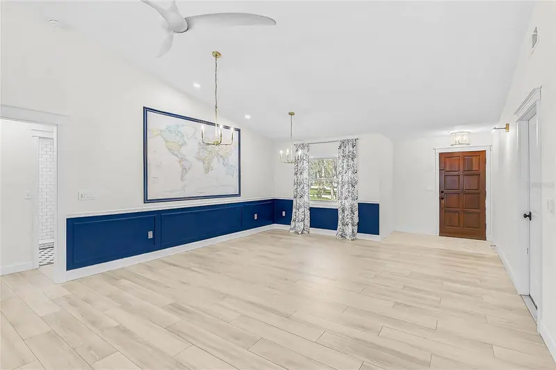 125 WOODINGHAM DRIVE, VENICE, photo 4 of 45