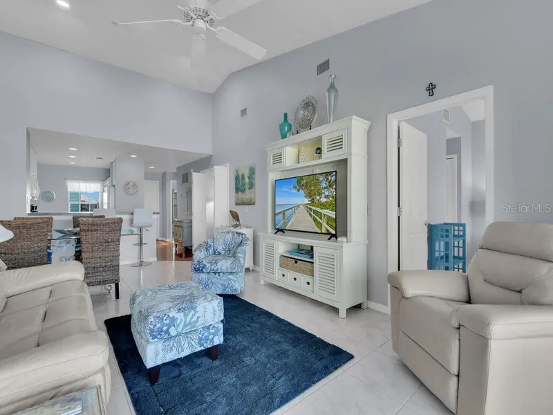 5762 SABAL TRACE DRIVE #201, NORTH PORT