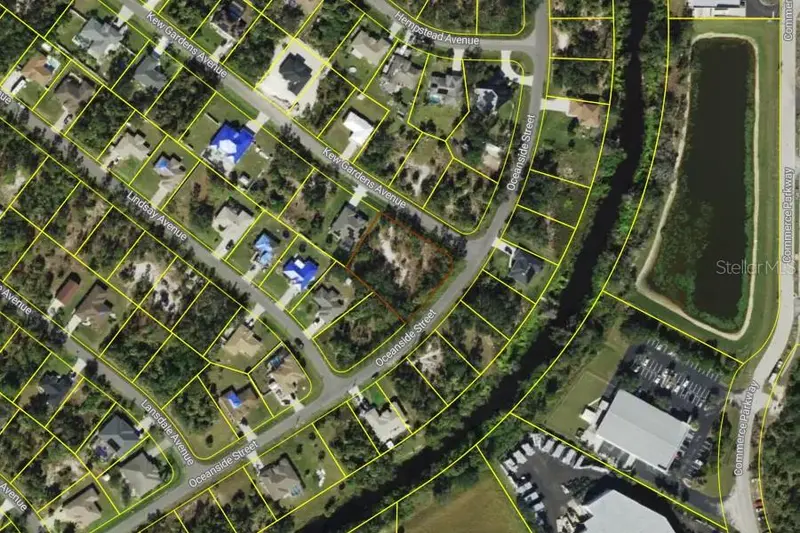 KEW GARDENS AVENUE, NORTH PORT
