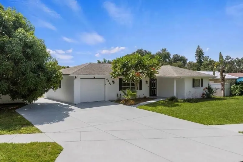 4594 PARNELL DRIVE, SARASOTA