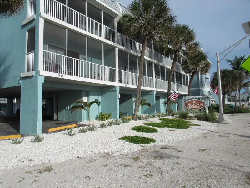 901 GULF DRIVE #2, BRADENTON BEACH