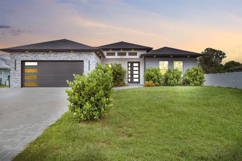4054 WARRIOR AVENUE, NORTH PORT