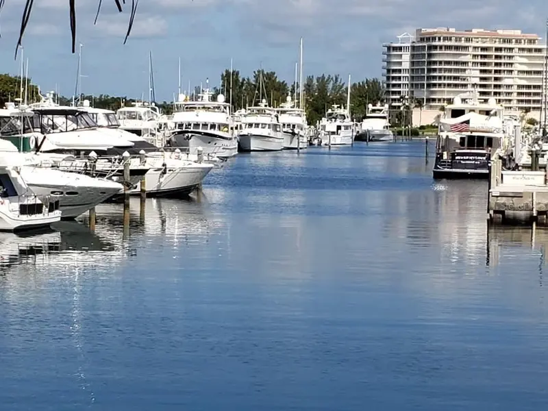 2800 HARBOURSIDE DRIVE DRIVE #M-10, LONGBOAT KEY