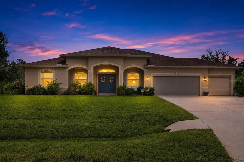 3144 MAXIMO ROAD, NORTH PORT
