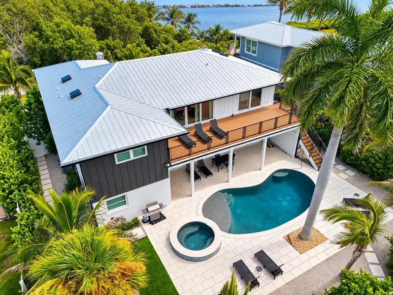 405 28TH STREET, HOLMES BEACH