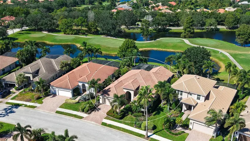 13978 SIENA LOOP, LAKEWOOD RANCH, photo 2 of 65