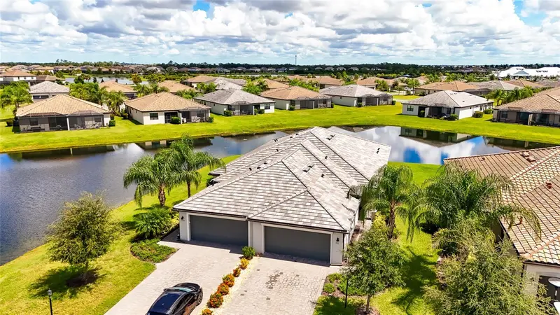 5311 WHITE SAND COVE, BRADENTON