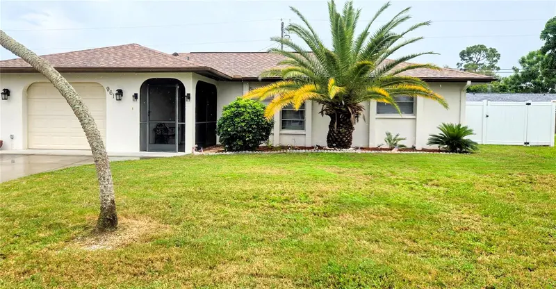 Address available upon request, VENICE