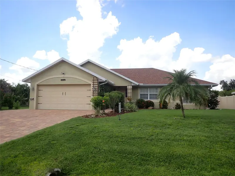 3137 CINCINNATI STREET, NORTH PORT