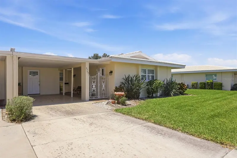 3262 BROCKTON LANE #608, SARASOTA