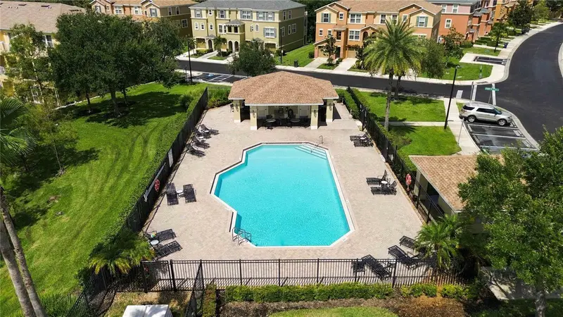 Thumbnail 38