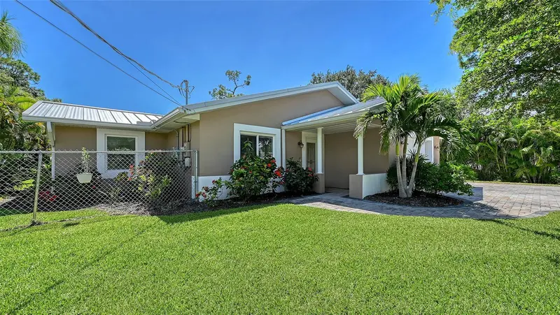 305 HILLS ROAD, NOKOMIS