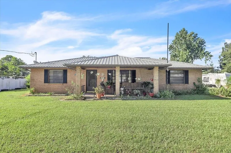 4875 APACHE DRIVE, ARCADIA