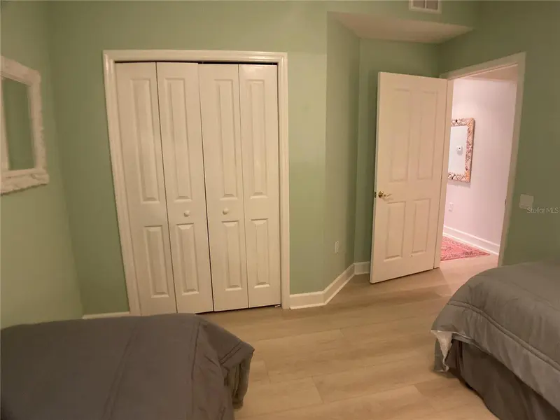 Thumbnail 26