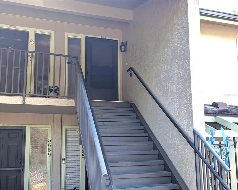5657 SUMMER SIDE LANE #33B, SARASOTA