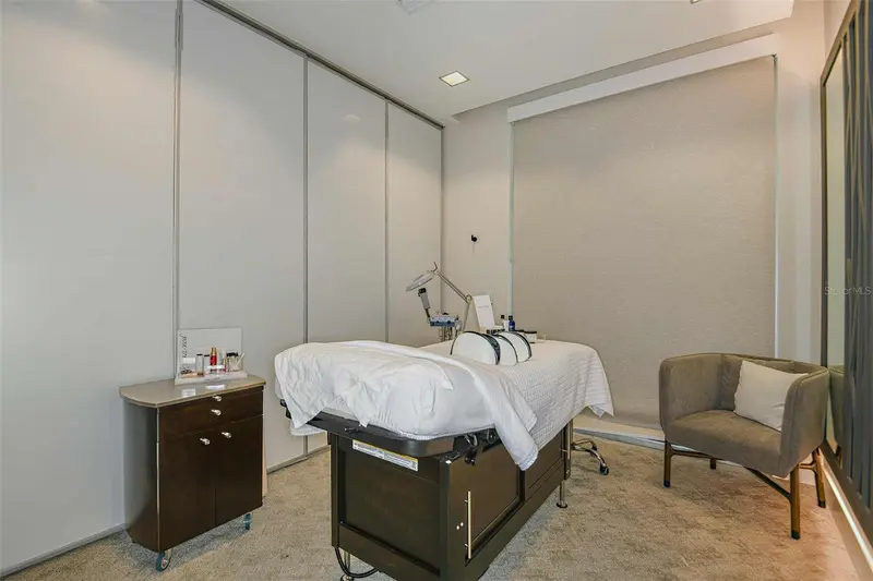 Thumbnail 43