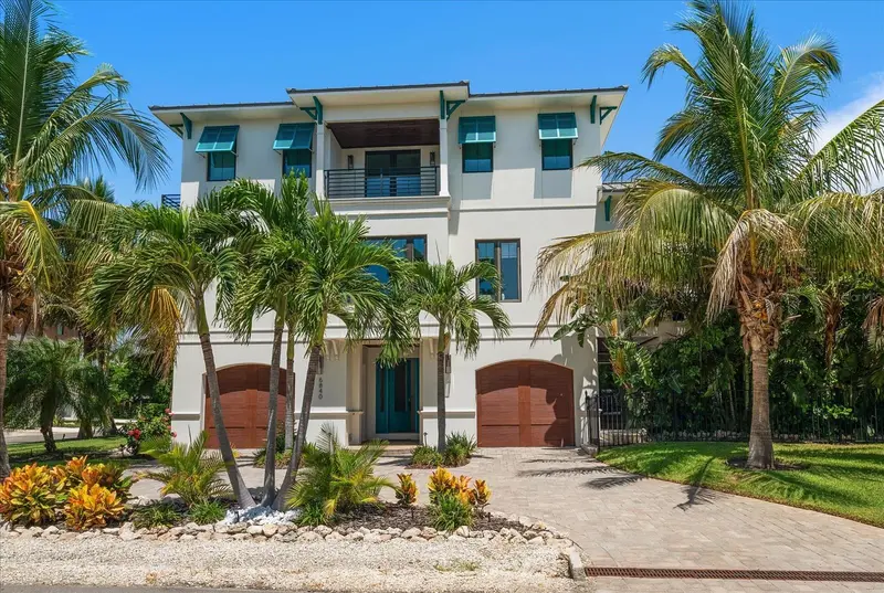 6840 LONGBOAT DRIVE, LONGBOAT KEY