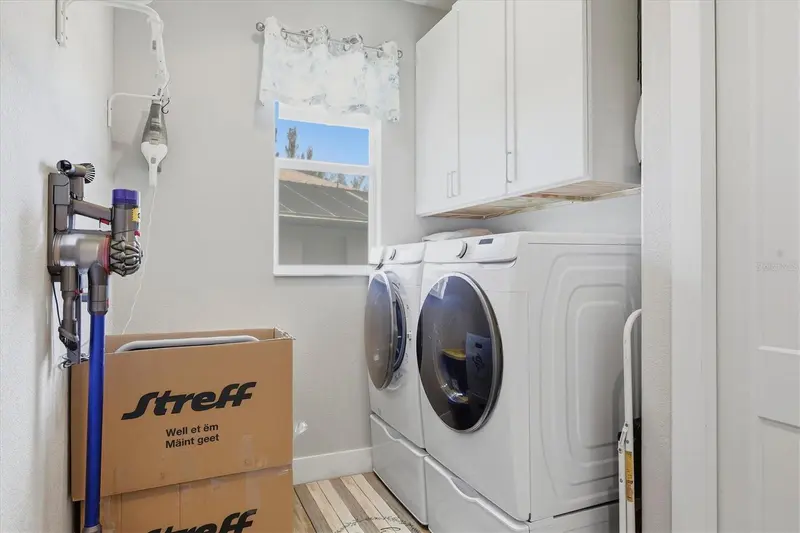 Thumbnail 39