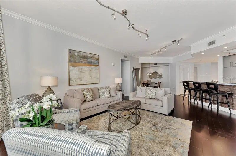 Thumbnail 15