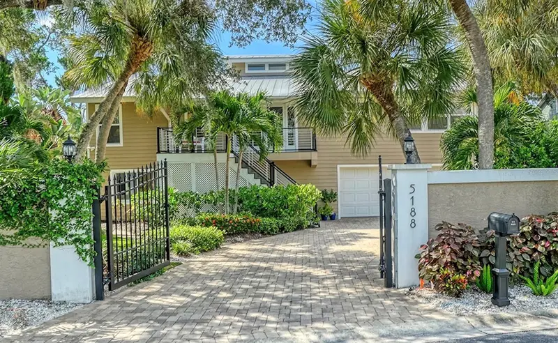 Address available upon request, SARASOTA
