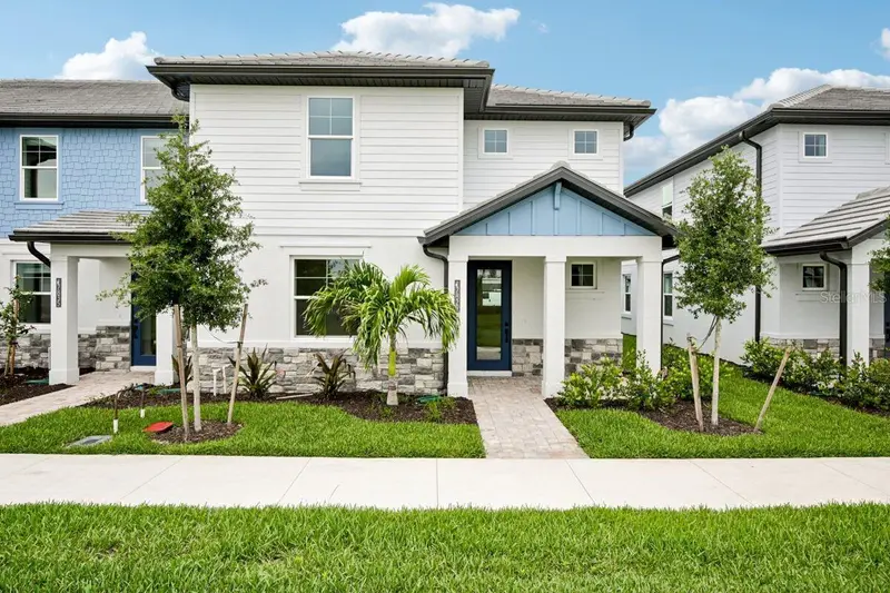 17824 BROADLEAF LOOP, VENICE