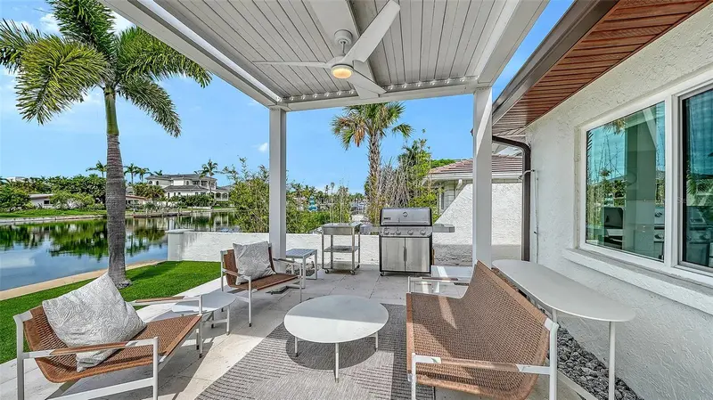 Thumbnail 43