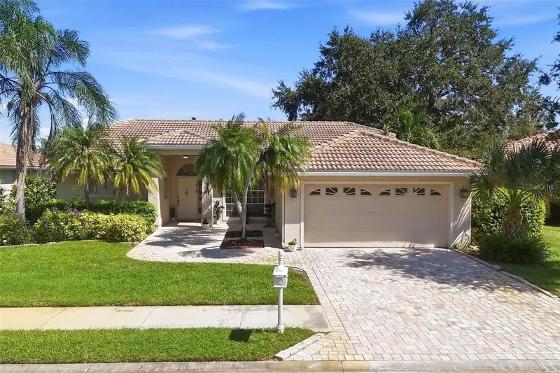 4246 HEARTHSTONE DRIVE, SARASOTA