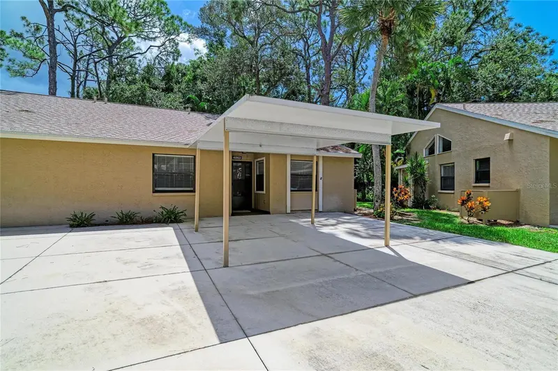 4863 VILLAGE GARDENS DRIVE #186, SARASOTA