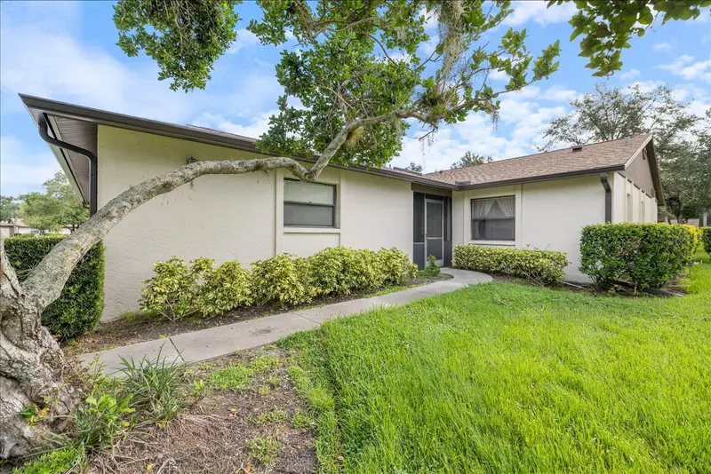 462 OAK HILL CIRCLE #5, SARASOTA